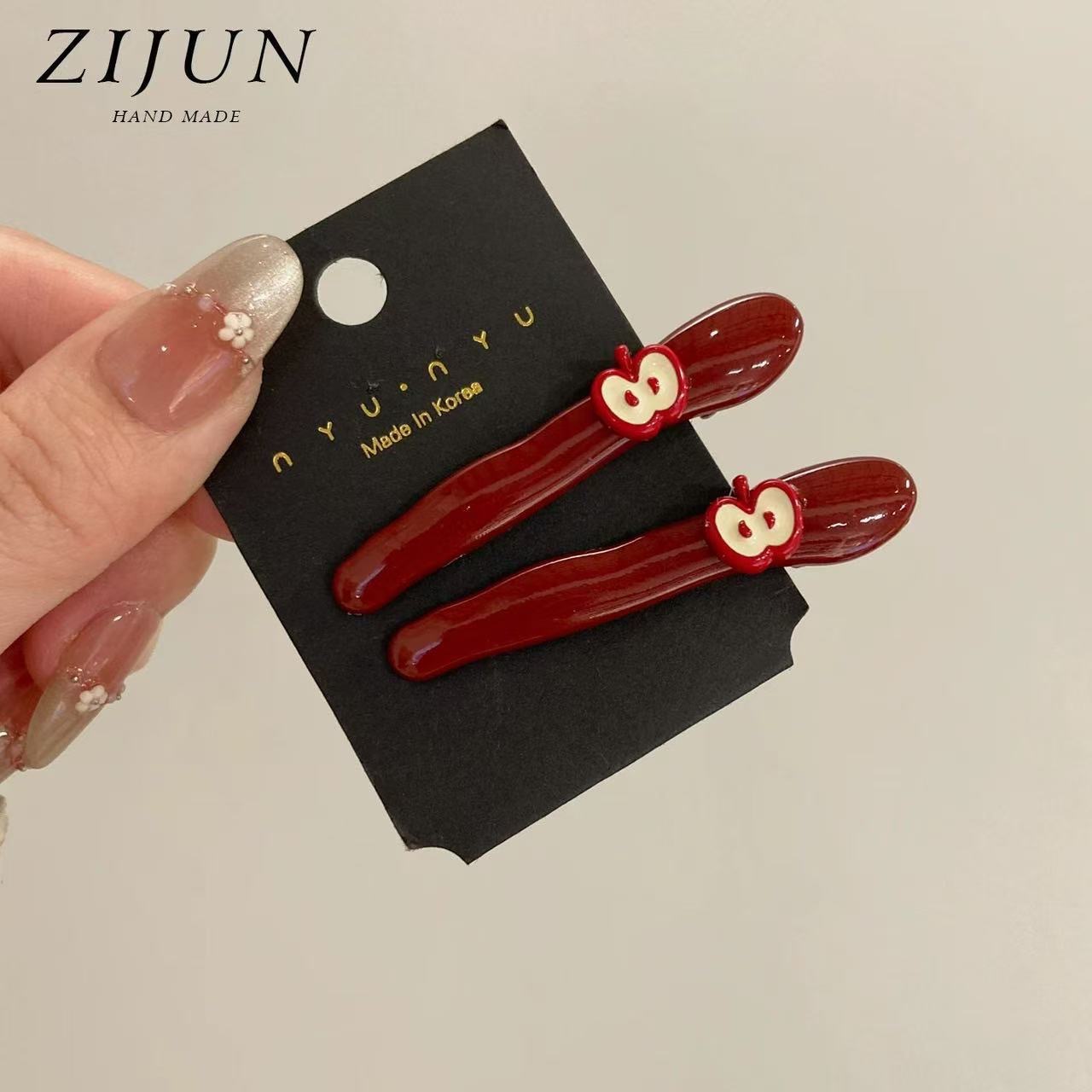 Korean cute little apple bangs hairpin, bangs hairpin, Encore red, high appearance level, side duckbill one-line clip details Picture