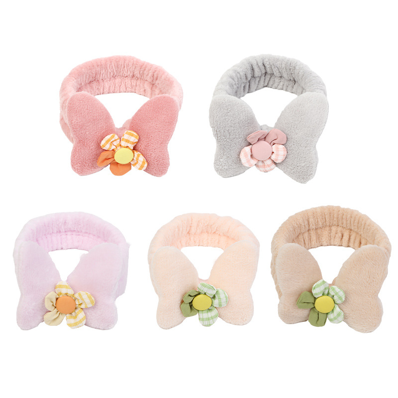 South Korea Small Fragrant Wind Iris Press Headband Net Red Girl Heart Sweet Plush Head With A Lovely Hair Accessories Pose details Picture