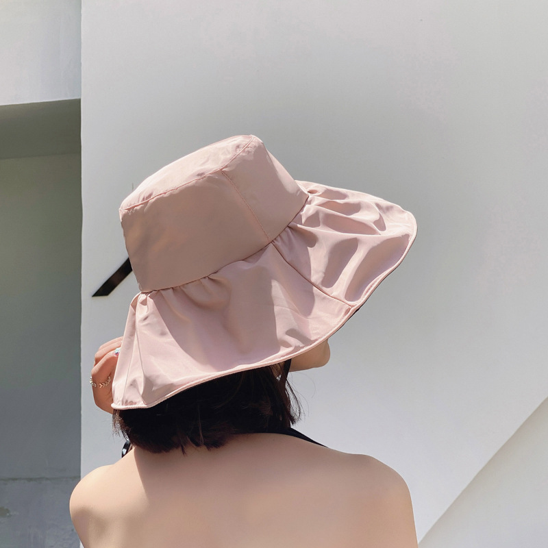 The manufacturer wholesals new black rubber wide-brimmed hats, outdoor sun hats, foldable spring and summer women's fisherman hats and sun hats Application Scenario