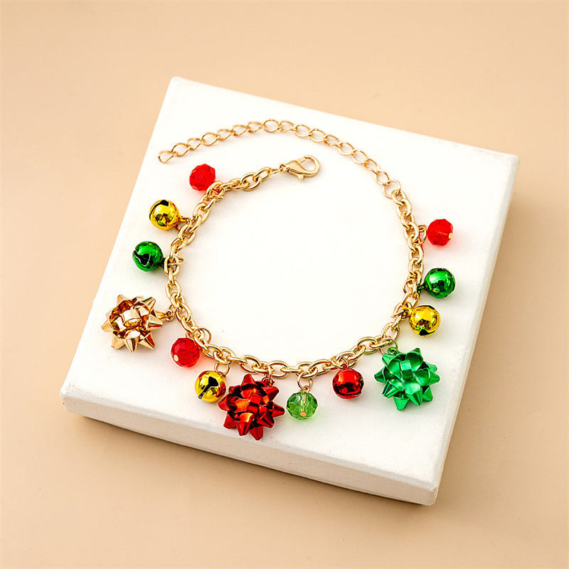 Cross-border European and American Christmas reindeer bell bracelet cartoon oil drip adjustable Santa Claus cane candy bracelet wholesale Application Scenario