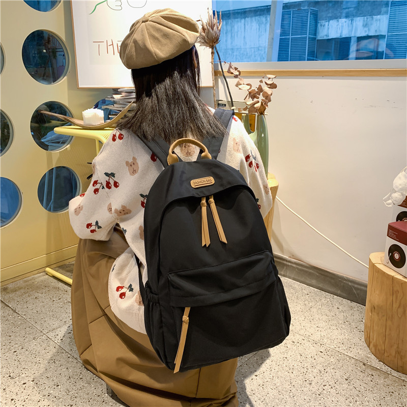 New Korean-style schoolbag for girls, simple and elegant, cute backpack for middle school and college students, travel bag with a sense of luxury details Picture