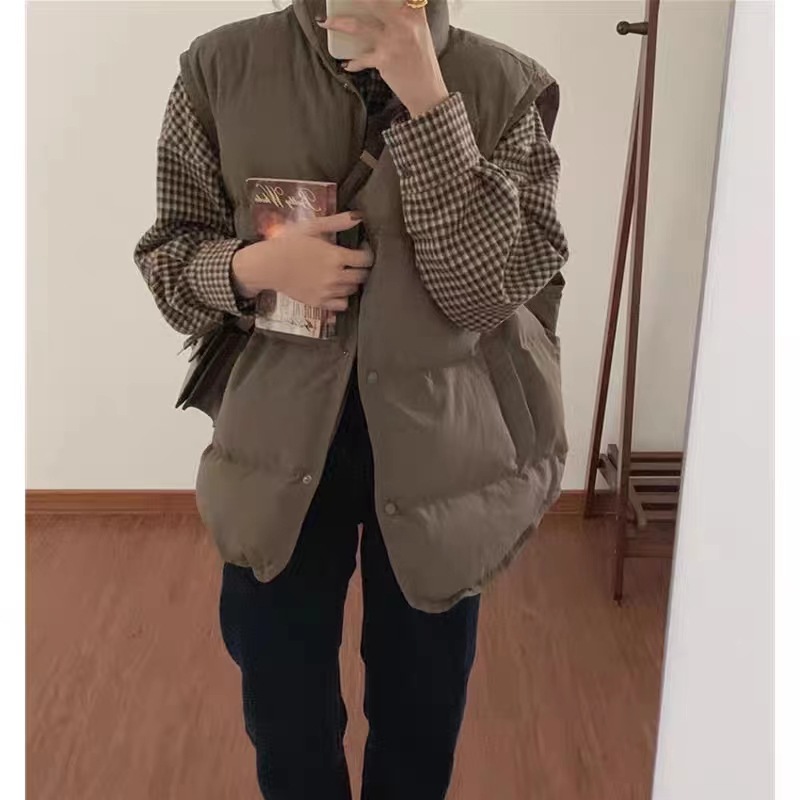 A loose, short and versatile Korean version of a down cotton vest for women, a winter vest and a waistcoat Application Scenario