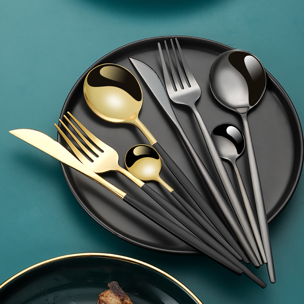 Cross-Border Source Stainless Steel Knife And Fork 24-Piece Portuguese Tableware Set Golden Creative Western Steak Knife, Fork And Spoon Application Scenario