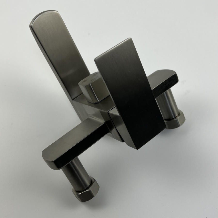 Shower faucet cold and hot water mixing valve concealed, 304 stainless steel bathtub faucet wall-mounted, bathroom three-in-one faucet