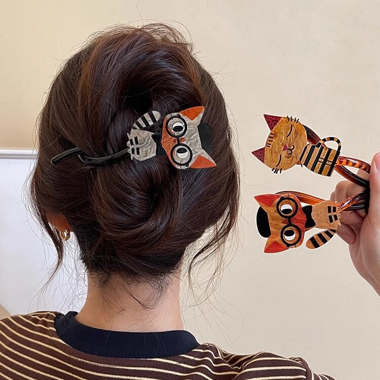 Cute and adorable cat twist clip, high-end hairpin at the back of the head, women's 2024 new one-line scratch-clip updo headwear