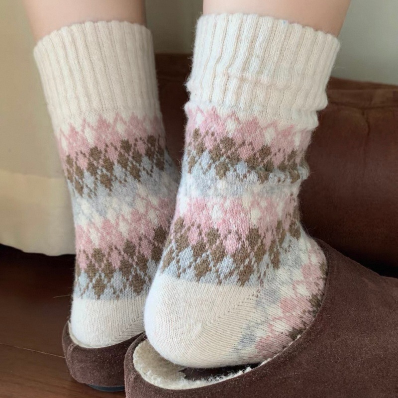 袜子地摊一件代发冬日混色格纹秋冬加厚保暖羊毛袜子女北欧费尔岛日杂风复古堆堆袜一件代发