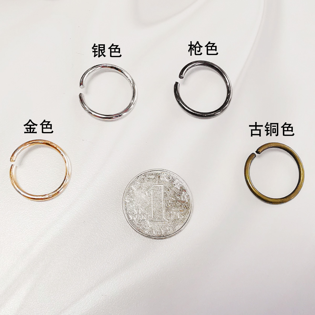 Factory wholesale diy chain O-shaped open loop necklace chain connection buckle lobster buckle adapter accessory iron coil Specification image