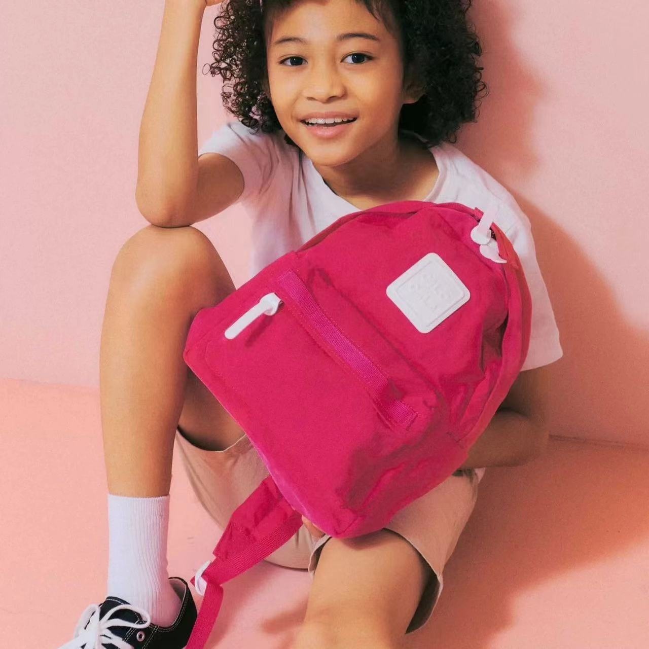 New Japanese-style solid-color nylon bag, lightweight and large-capacity girls' backpack, water-resistant travel backpack for primary and middle schools details Picture