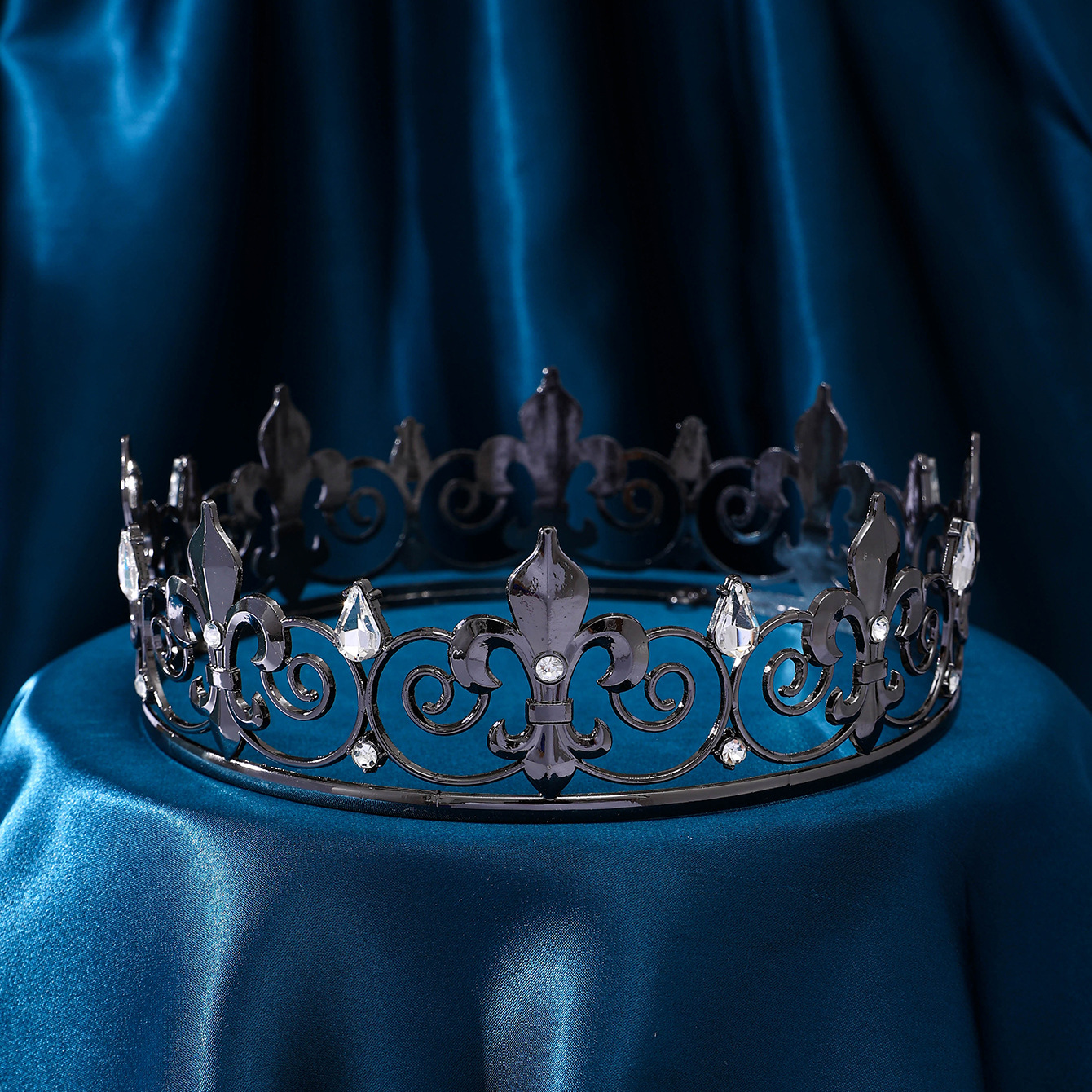 Men's king and queen crowns, hair accessories, headwear, performance headwear, suitable for both men and women, prince and princess beauty pageant champion crowns Application Scenario