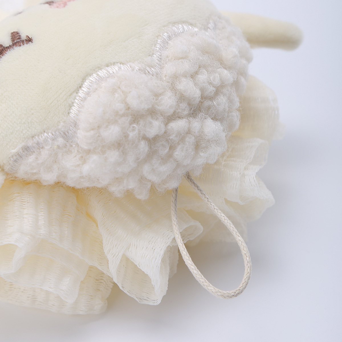 Pleasant Goat Bath Flower Hand Stitched Clean Bath Bath Ball Lovely Bath Foaming Bath Bath Bath Flower Bath Ball Application Scenario