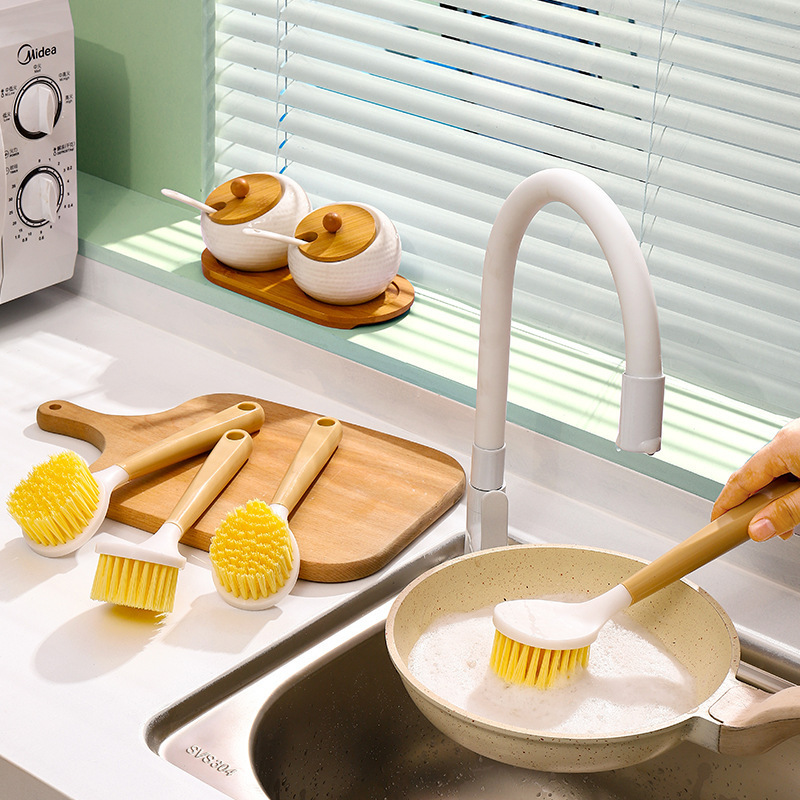 A household kitchen scrubber for washing POTS and dishes, a non-greasy scrubber for washing POTS, a long-handled scrubber for removing dirt and grease, and a cleaning scrubber for POTS Specification image
