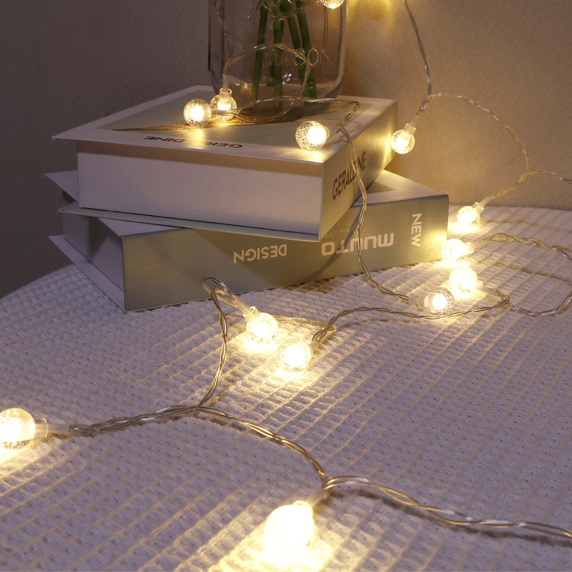 Best-selling solar light strings, outdoor waterproof colored lights, garden, courtyard, balcony, home decorative hanging lights, flashing lights, small colored lights Application Scenario