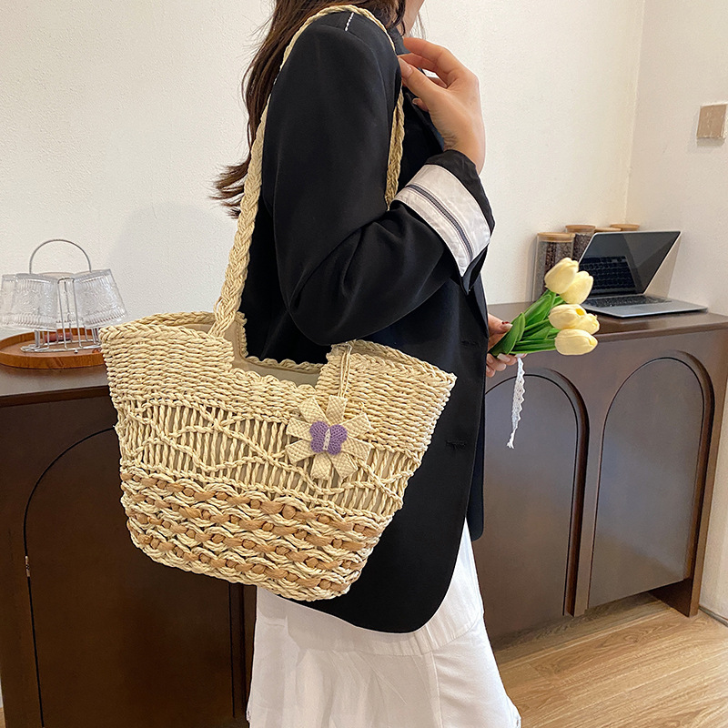 National trend woven straw bag for women, large capacity 2025 new summer seaside travel, summer beach bag, single-shoulder tote bag