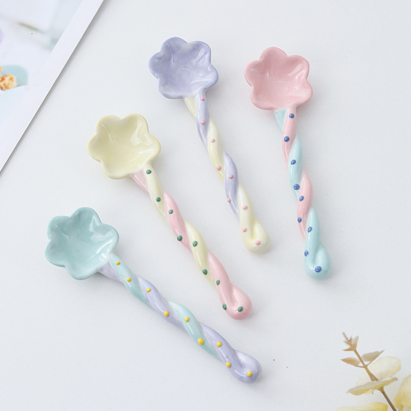 Ceramic long-handled spoon, household spoon, high appearance level, cute ins style stirring spoon, coffee spoon, girlish heart spoon wholesale details Picture