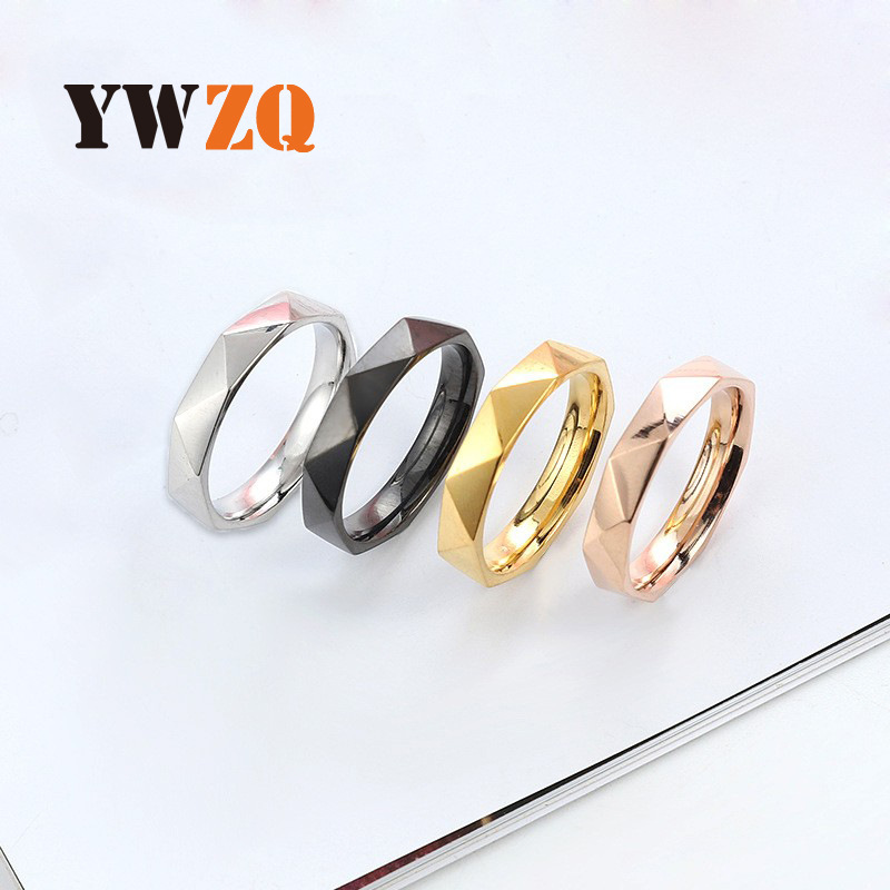 跨境钛钢戒指男女简约个性4MM磨面菱形情侣对戒 不锈钢饰品厂家