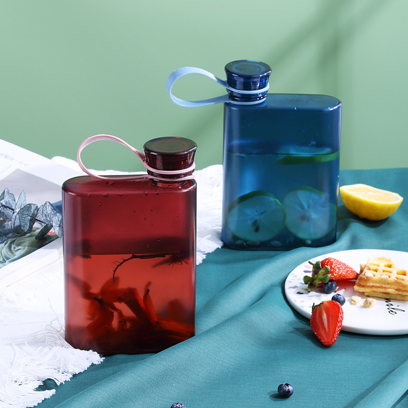 Wholesale of new plastic portable travel cups, large-capacity student sports and creative water cups