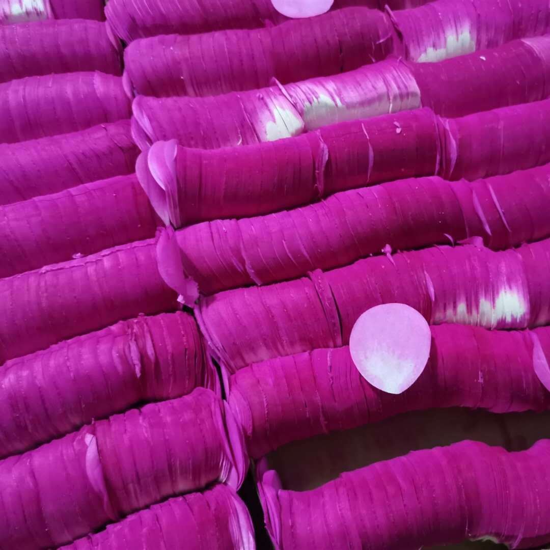 Wedding petal scattering, colored paper, gold and silver sheets, cherry blossom stage, rainbow machine, flower scattering machine, paper spraying machine, paper floating machine, raw materials and consumables Application Scenario