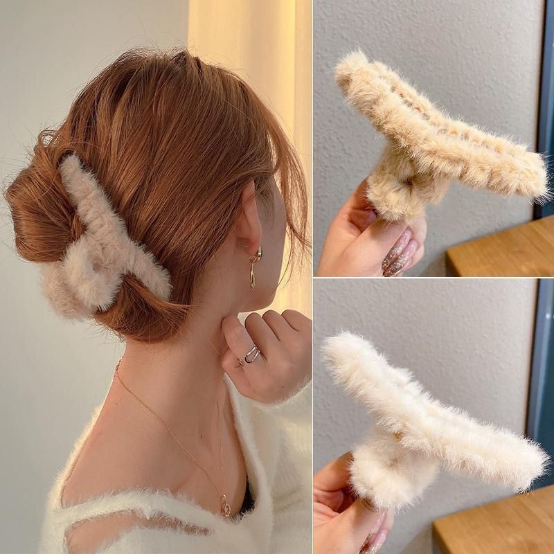 Plush Grab Clip Advanced Sense Large Winter Hair Clip Girls Back Head Sand Shark Clip Hair Volume Hair Clip Headdress Item Picture