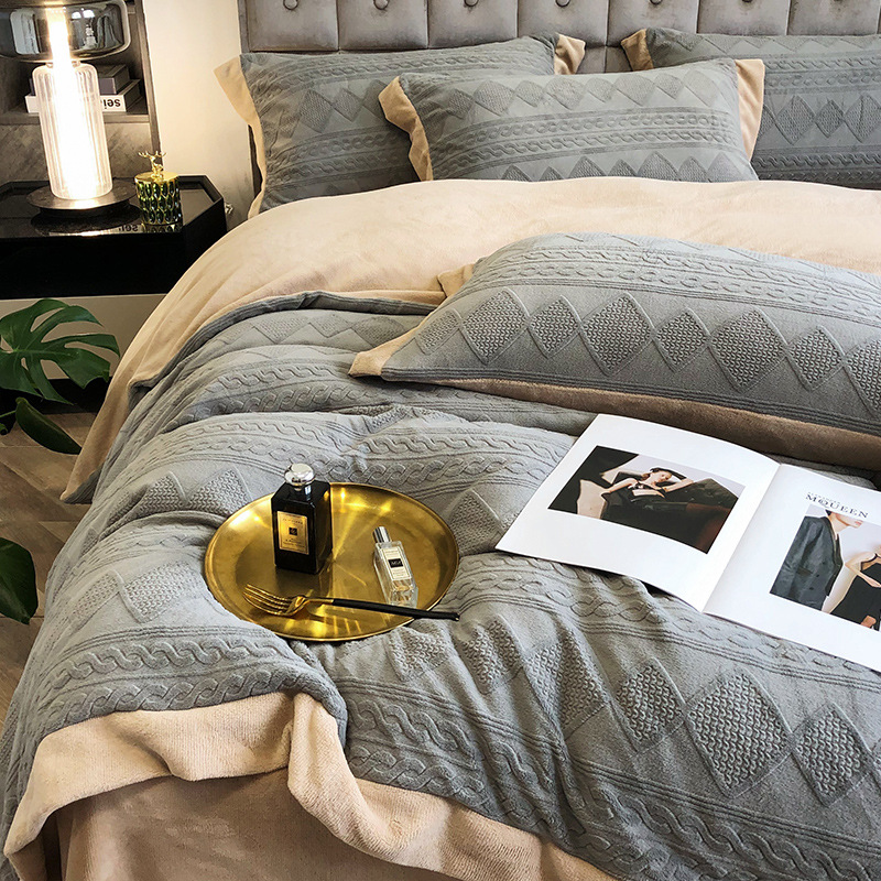 High-end light luxury carved milk velvet bed four-piece set, thickened flange coral velvet double-sided velvet winter quilt cover and bed sheet