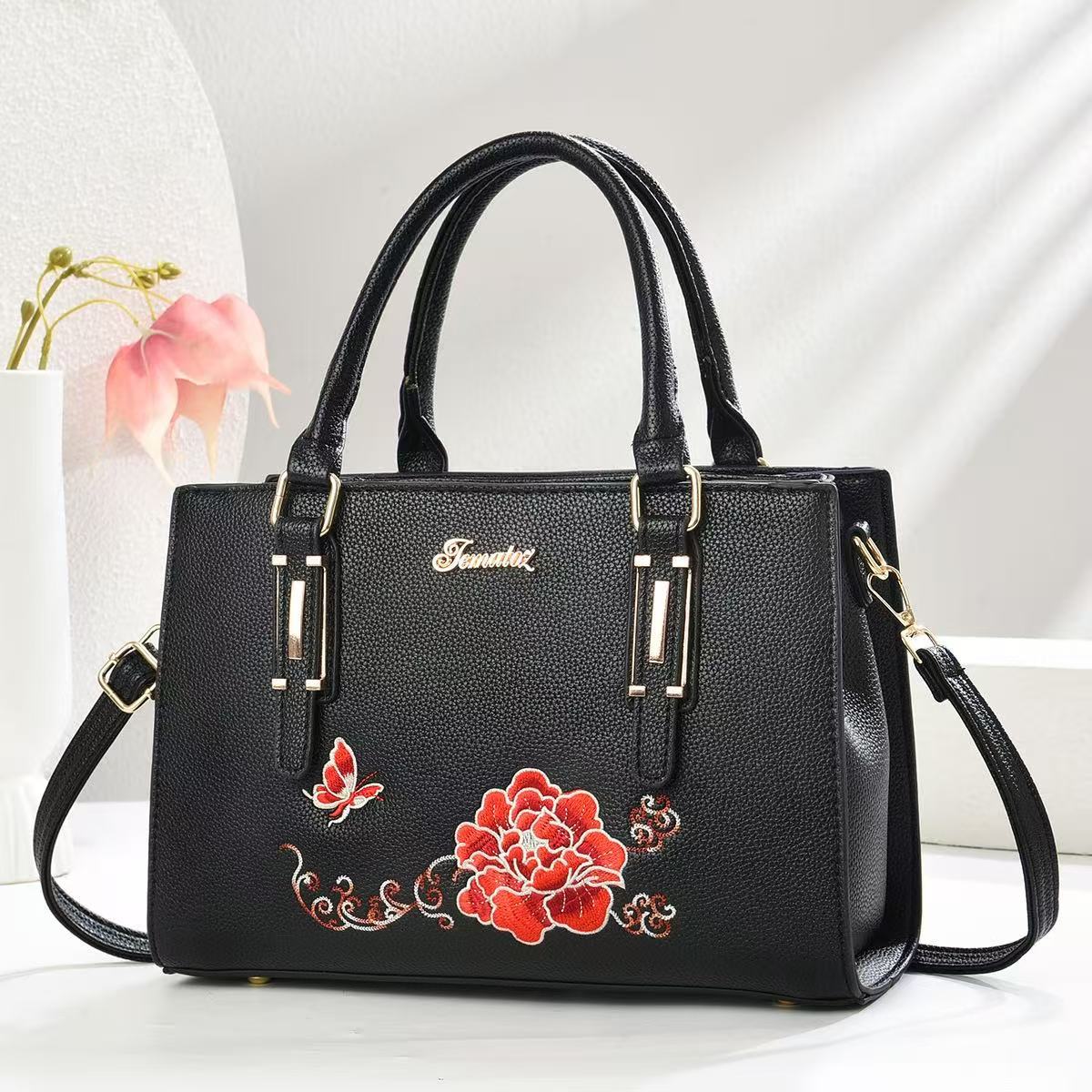 Light luxury embroidered bag, high-quality texture, new single-shoulder crossbody handbag, high-end and elegant, bride's wedding bag, mother's bag