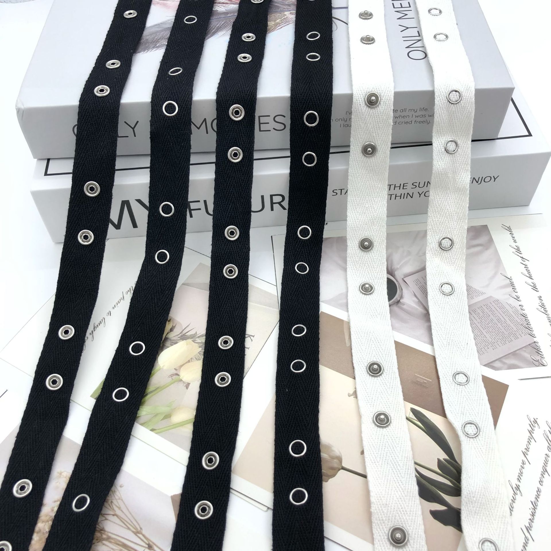 New Herringbone Woven Belt Dance Dress Clothing Belt Buckle Home Textile Accessories Wholesale 2Cm Black And White Metal Buckle details Picture
