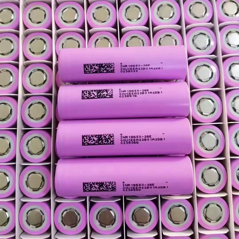 Dongmagnetic un artículo 18650 batería de litio 2600mAh cabeza plana 26E potencia scooter eléctrico núcleo wholesale 5C múltiplo linterna Application Scenario