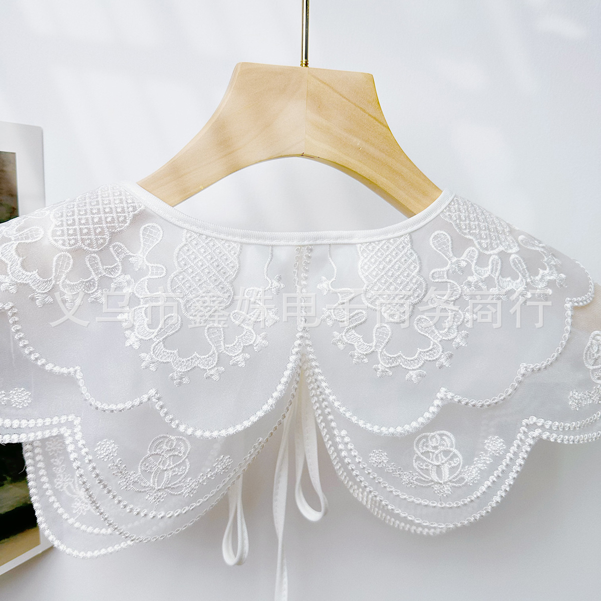 Embroidered and diamond-encrusted double-layered women's clothing collar accessories and decorative accessories details Picture