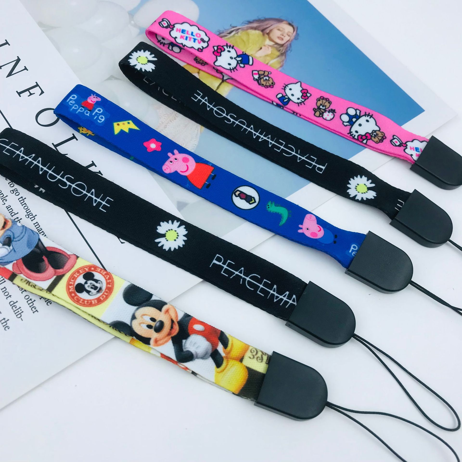 跨境专供手机挂绳手腕热转印印logo卡通图案短款礼品手机绳饰品厂