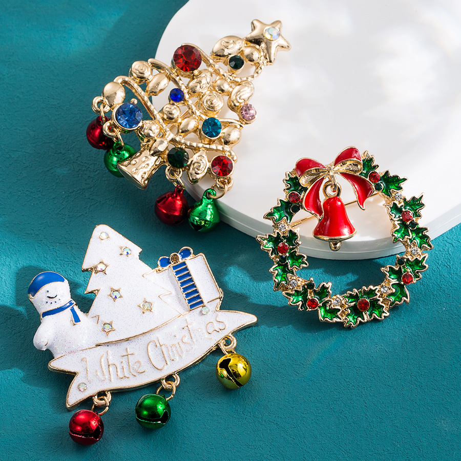 2023 New Christmas Brooch Bell Christmas Tree Snowman Accessories Europe And The United States Popular Alloy Studded Diamond Drop Oil Brooch