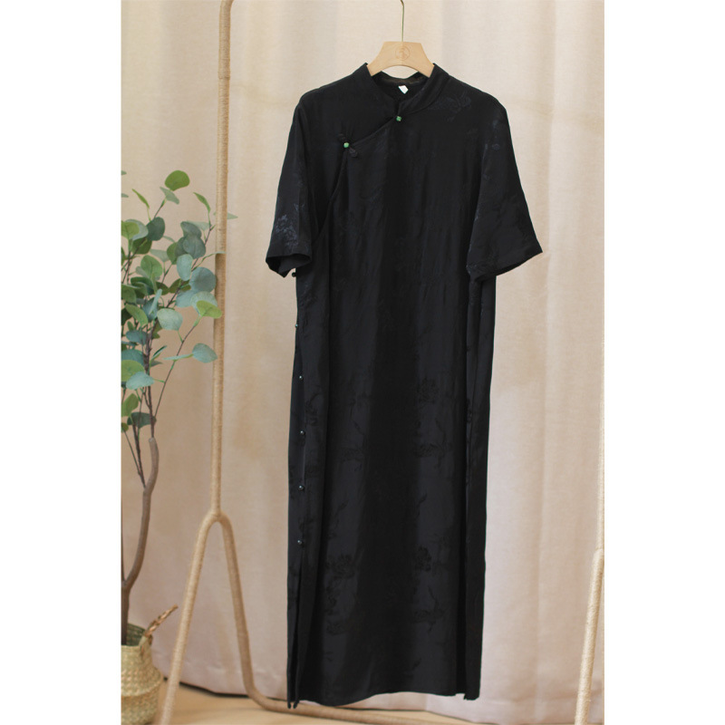 Women's silk jacquard new Chinese-style handcrafted beaded cardigan cheongsam stand-up collar short-sleeved loose dress 2327 Item Picture