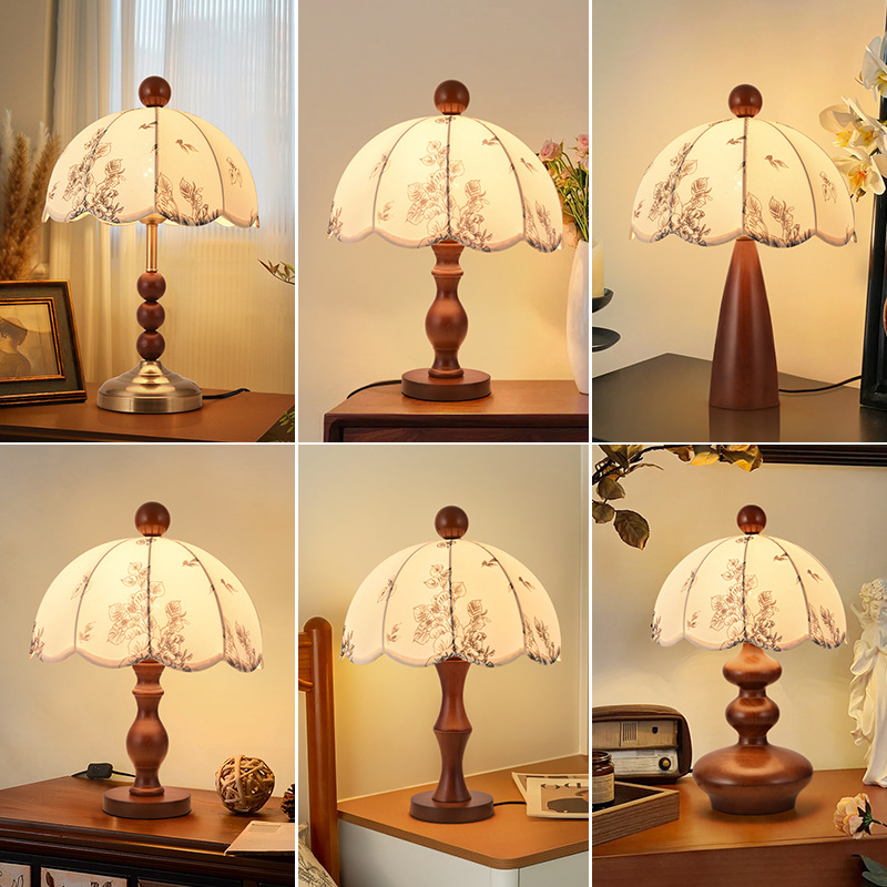 French retro vintage bedside lamp, bedroom American new Chinese wabi-sabi style, walnut wood color master bedroom, high-end feel