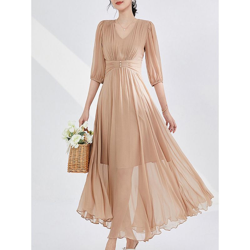 重工真丝碎花连衣裙女2025春夏法式桑蚕丝气质显瘦茶歇a字长裙女