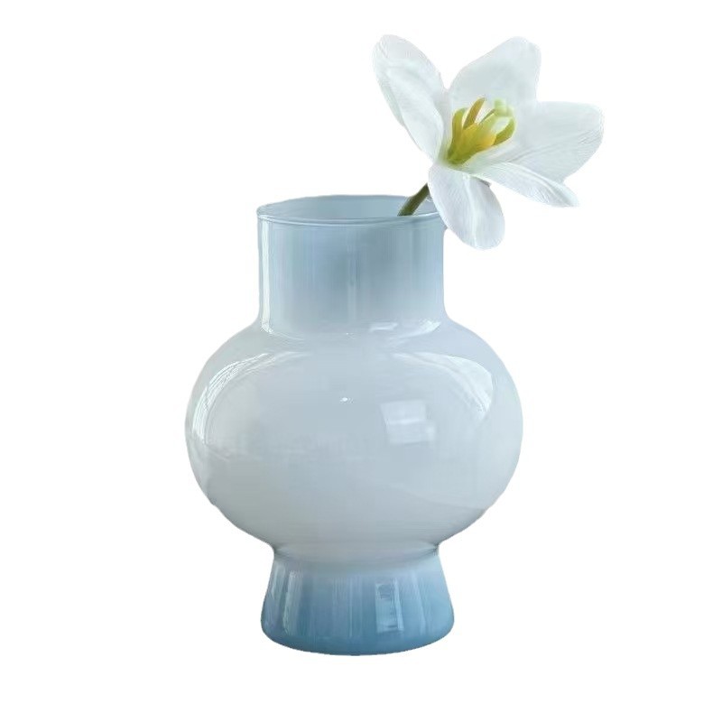 A vintage Fenton French ins glass vase for living room flower arrangement decoration, a light luxury internet-famous vase with high appearance level Item Picture