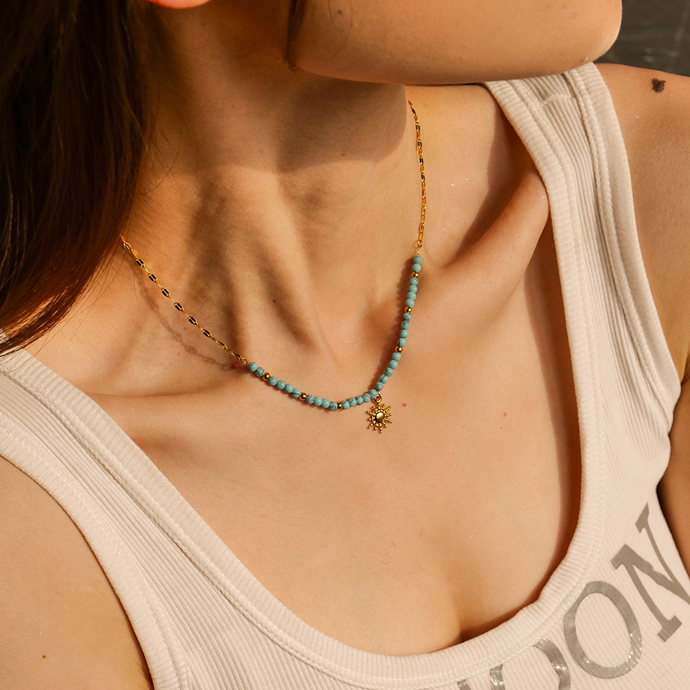 Europe And The United States Light Luxury High Sense Of Turquoise Sun Pendant Necklace Jewelry Women All Match Not Fade Titanium Steel Jewelry Wholesale