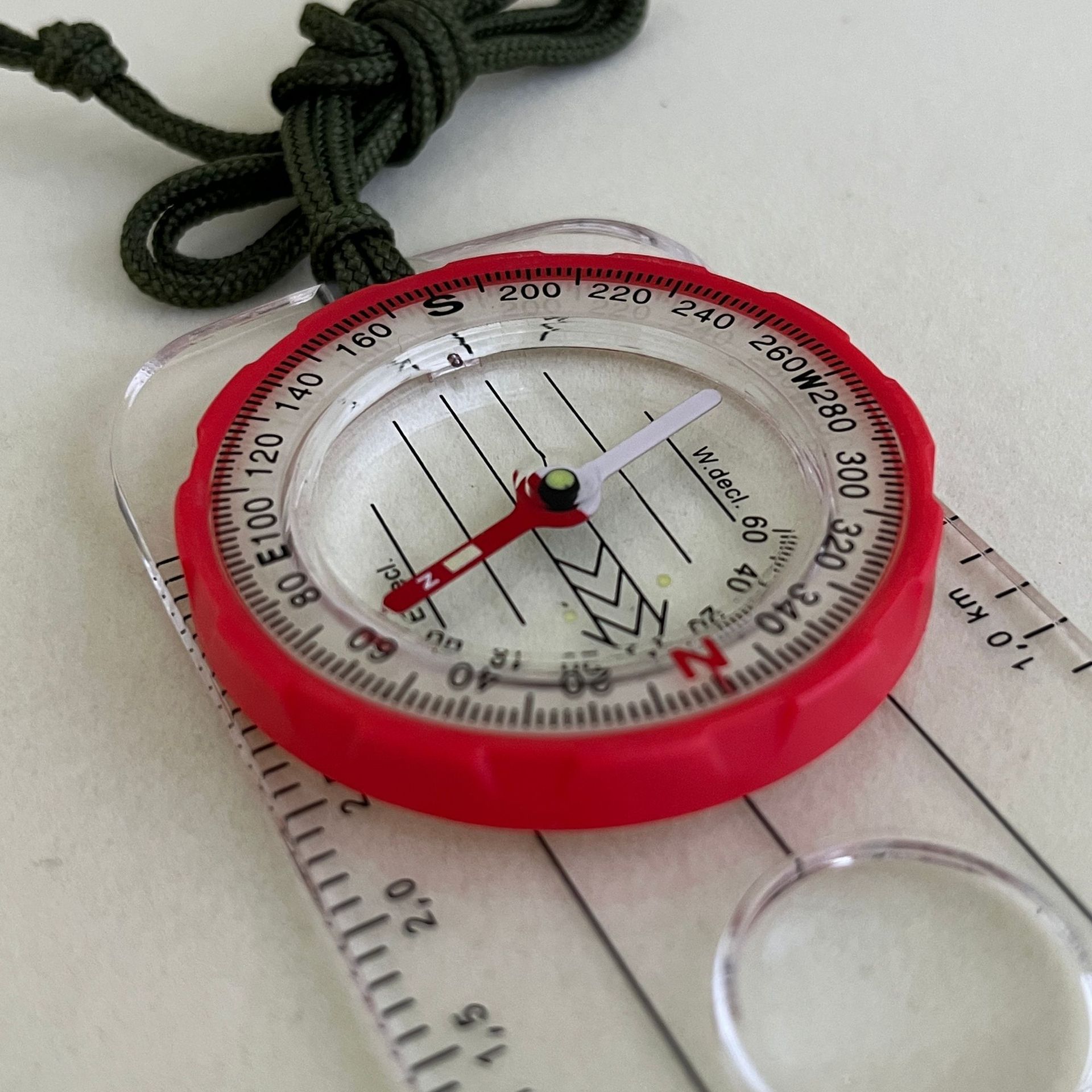 Cross-border supply DC47-7 outdoor multi-functional compass, compass, map ruler, scale ruler, in stock for the wild Application Scenario