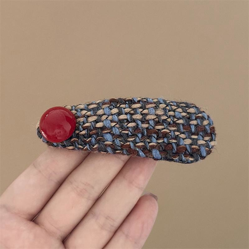 Korean headwear, niche design hair accessories, ins hair accessories, bangs clips, bb clips, sweet and elegant, red small chanel-style hair clips details Picture