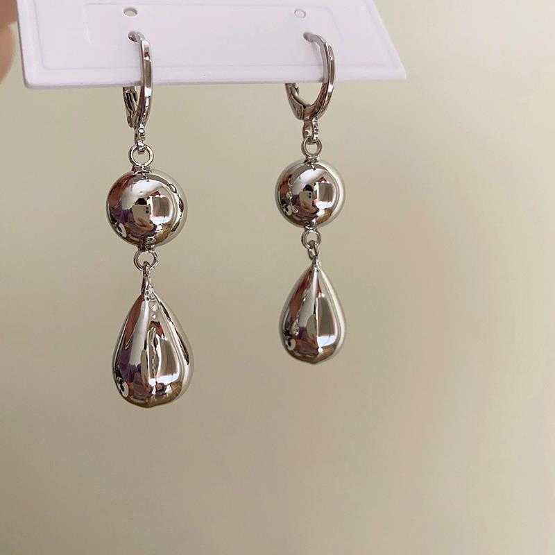 耳环实物图