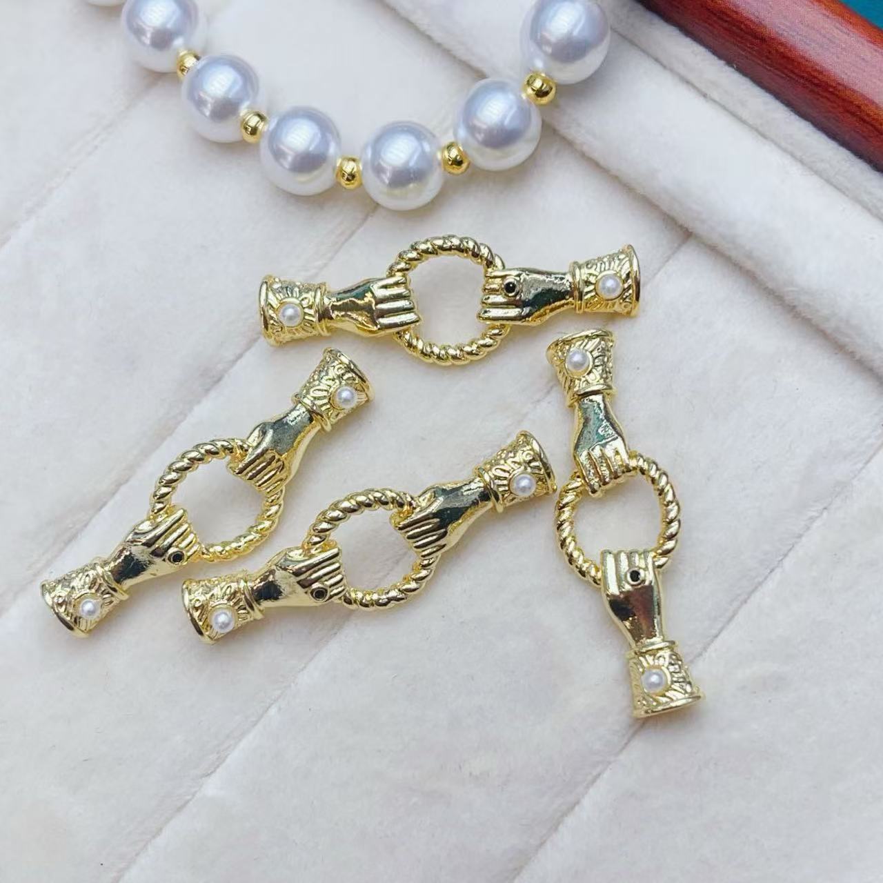 14K gold-plated color-preserving pendant with sheep eye bead setting and zircon hand-held ring connection piece diy pearl necklace pendant accessory Specification image