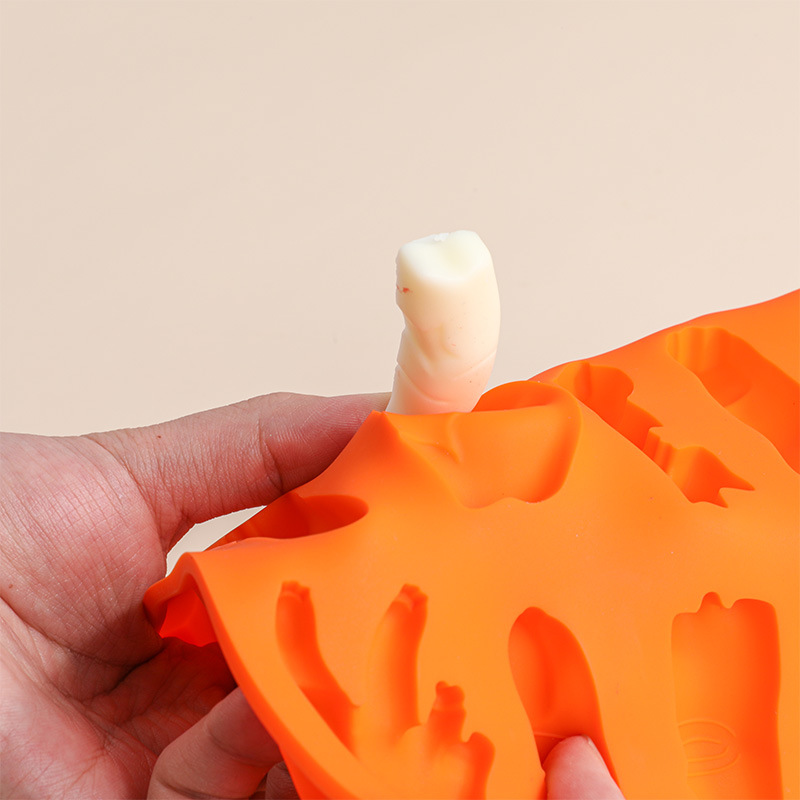 New 12-hole Halloween finger food-grade silicone mousse mold, easy-to-demold chocolate baking mold Specification image