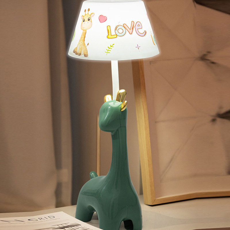 Giraffe Small Table Lamp Second Brightness Hose Adjustable Angle Charging And Plugging Dual Purpose Children's Room Eye Protection Led Learning Light Application Scenario