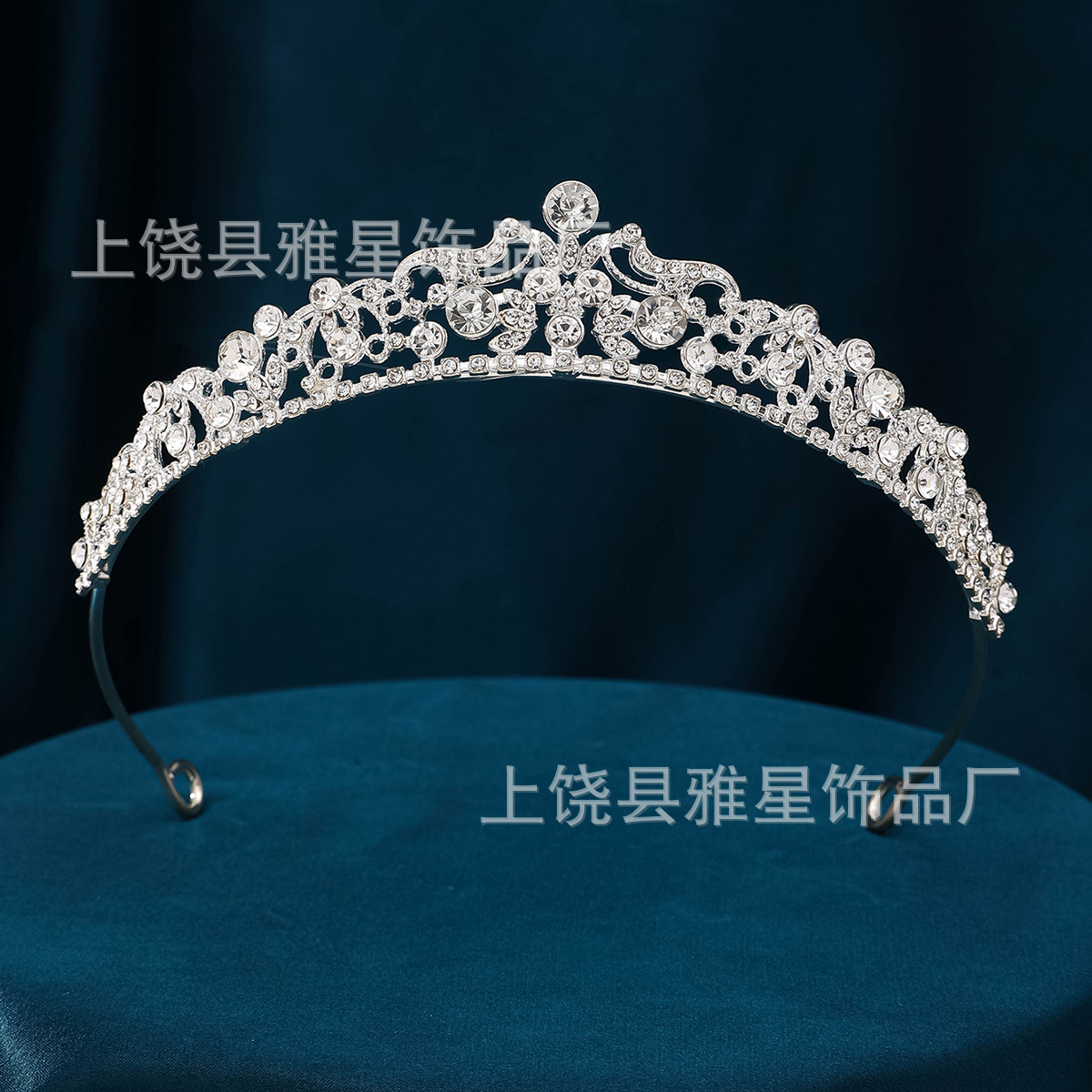 2025 New bride's crown, exquisite European and American wedding dress accessories, alloy full diamond simple wedding headwear, cross-border details Picture