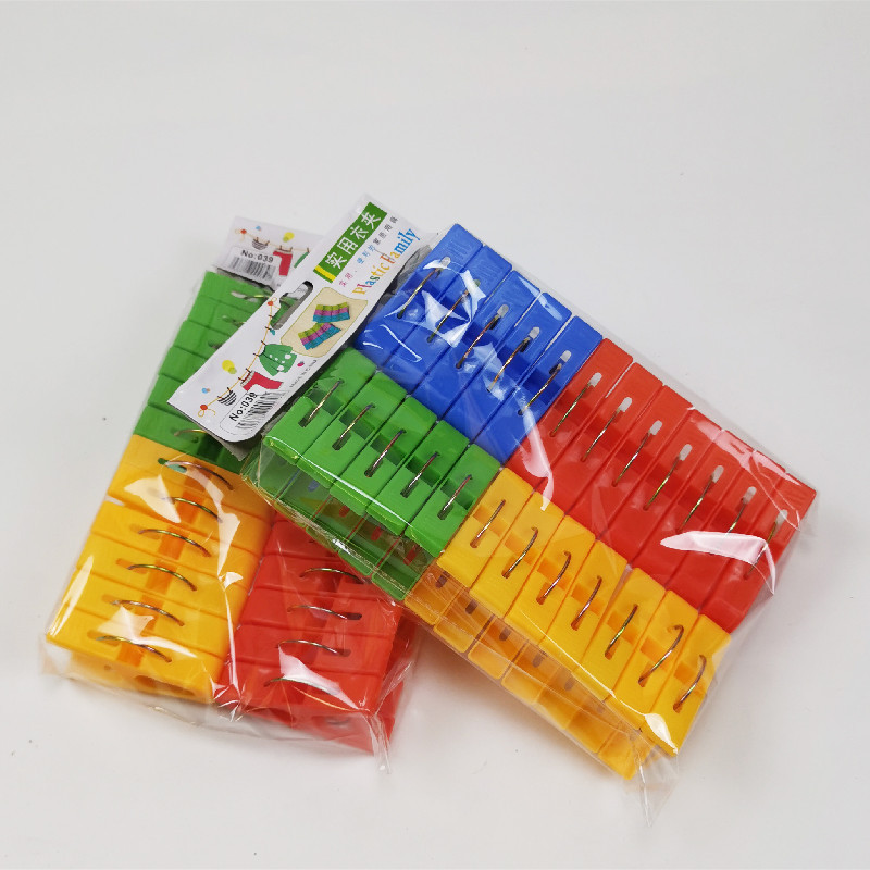 Household small clips, plastic clips for underwear, socks, anti-slip fixation, wholesale from the source, windproof and sun-drying clothes clips in various colors Specification image