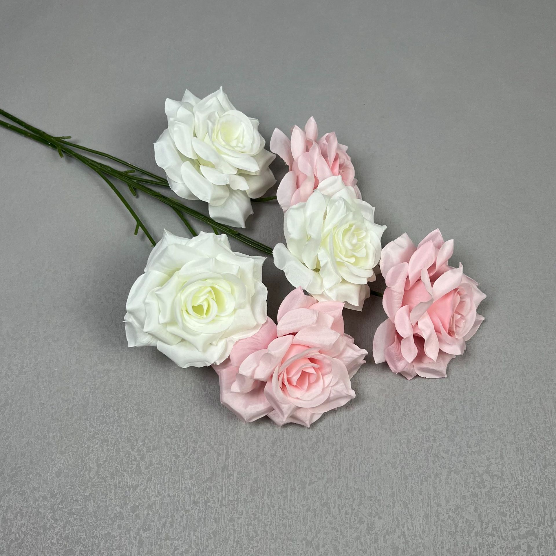 3头钻石玫仿真花婚庆用花玫瑰仿真花装饰摆件假花婚庆地排花玫瑰细节图