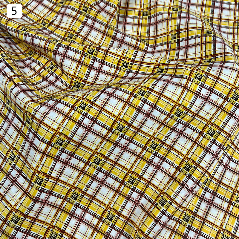 The fabric of the diagonal checkered printed dress has small checkered patterns on all four sides. It is a knitted fabric for export clothing, T-shirts, accessories and bags pic 12