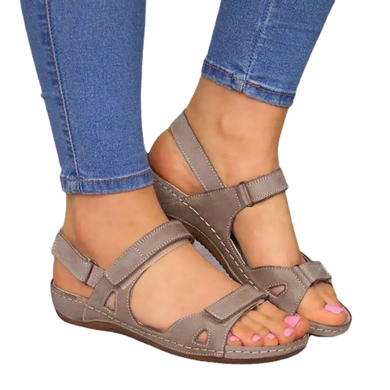 松糕拖鞋/洞洞鞋/crocs/凉鞋女士2024欧美/凉鞋女士夏季时尚百搭白底实物图