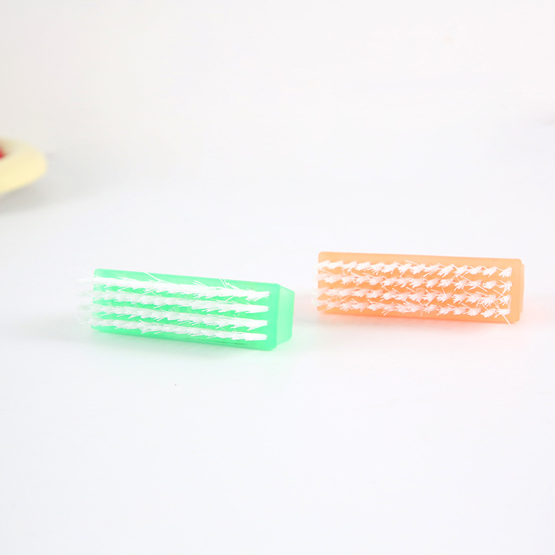 Multi-color 4PC card suction shoe brush, clothing brush, multi-functional cleaning brush, household durable plastic brush Application Scenario