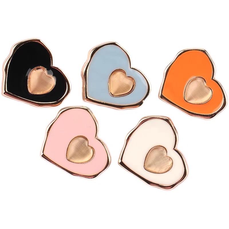 Fashion Metal Cat's Eye Button Heart Heart Suit Coat Love Trench Coat Clothing Accessories Decorated Buttons Item Picture