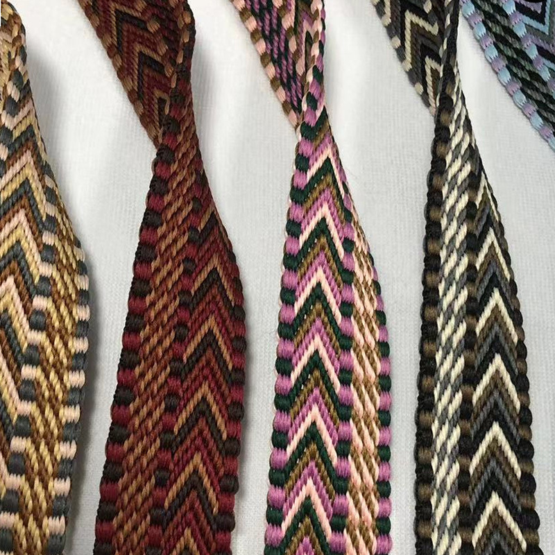 2.5CM Ethnic-style jacquard webbing polyester intercolor webbing bag opening decoration clothing accessories in stock bag Application Scenario