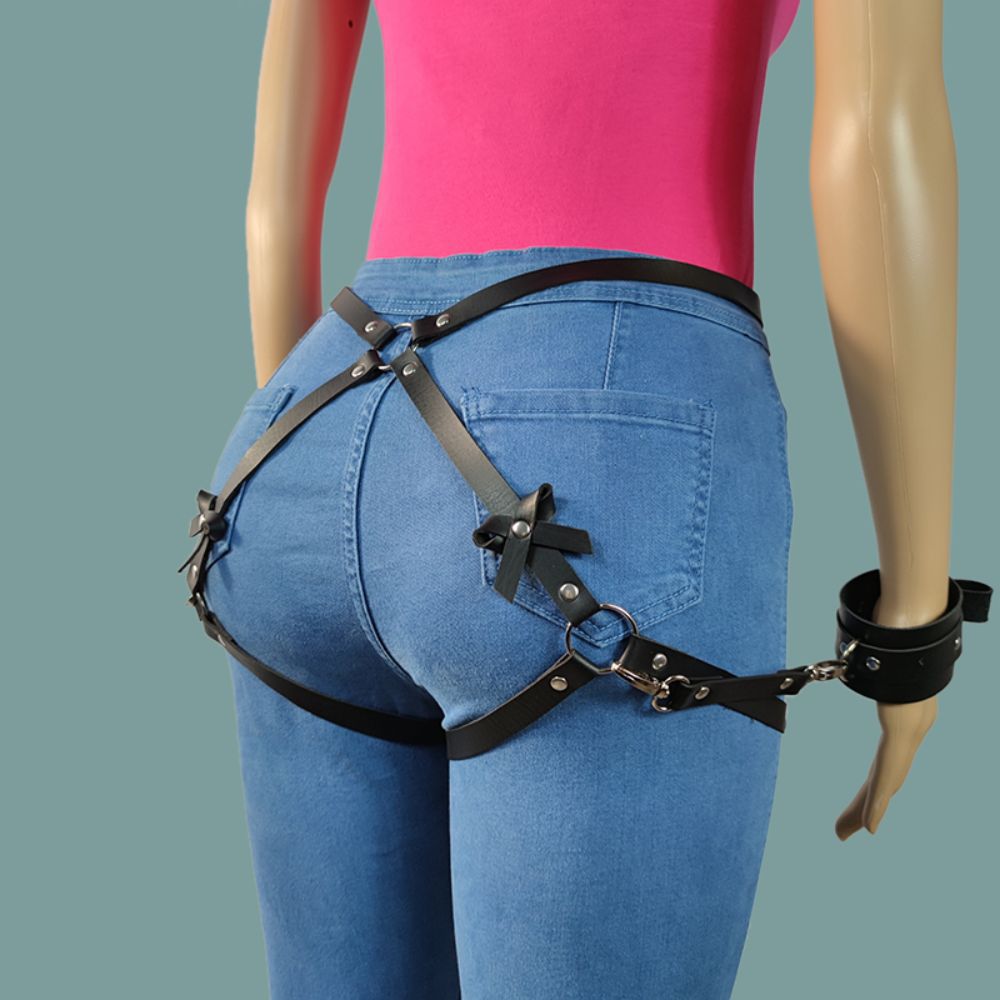 New wholesale hip cuff, handcuff, butterfly end belt, leather belt, leg loop, one-piece hip lift and sexy set details Picture