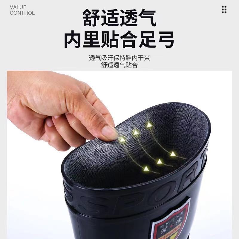 男式雨鞋实物图